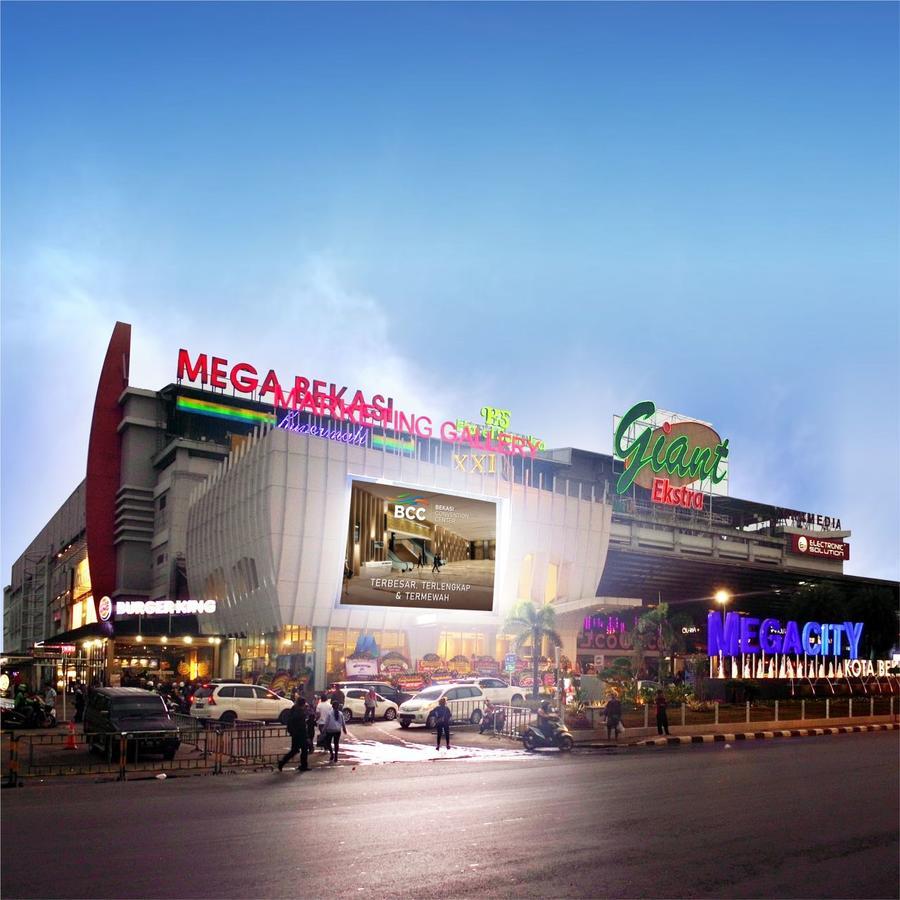 Hotel Santika Mega City Bekasi Exterior photo